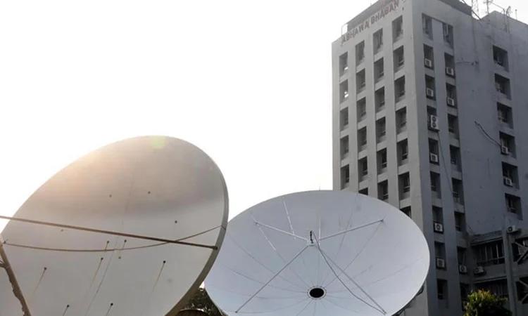 ঢাকাসহ ১৭ অঞ্চলে দুপুরের মধ্যে ঝড়